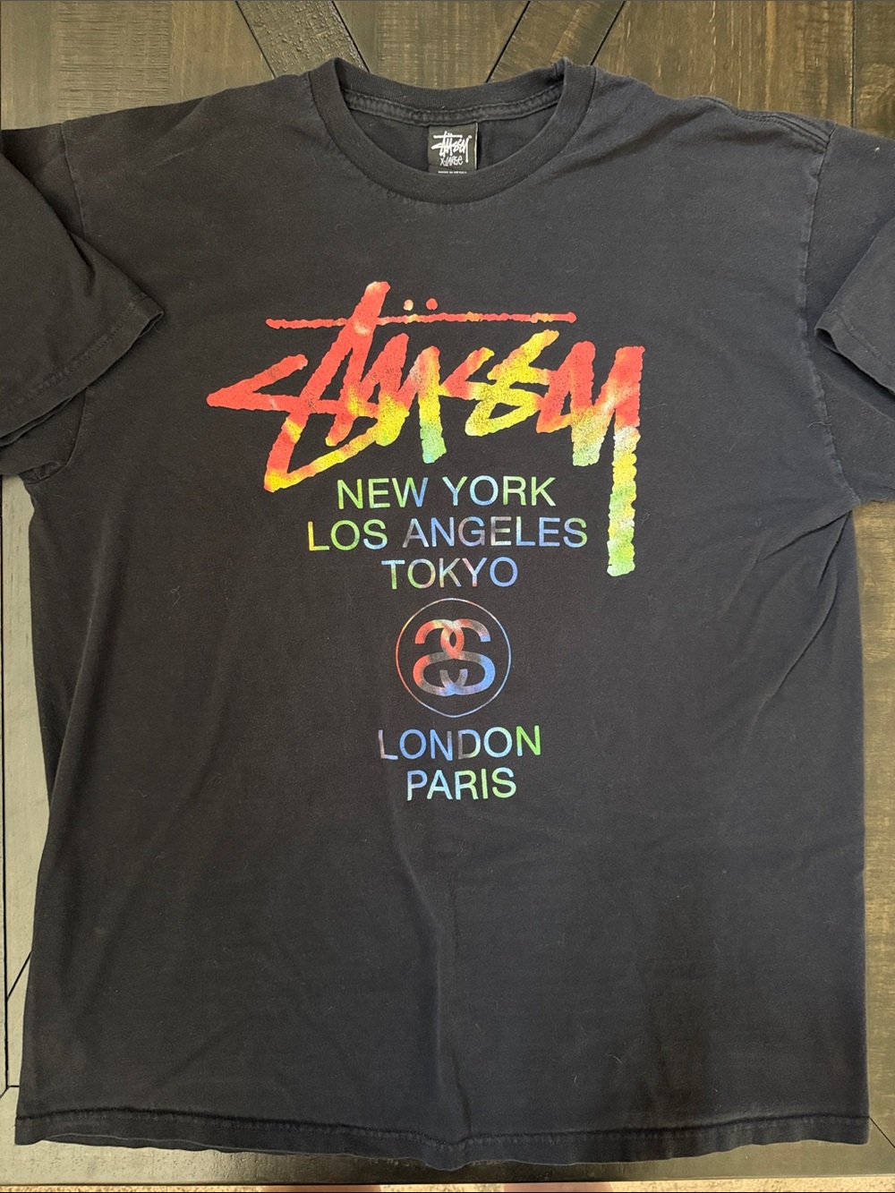 Authentic Stussy World Tour Graphic T-shirt. made in Mexico.